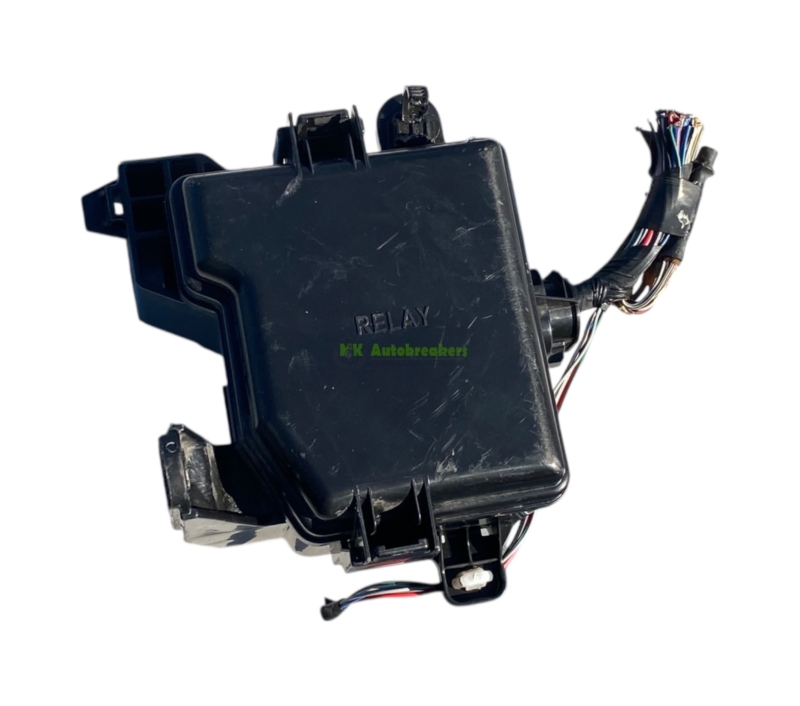 Fuse relay box 1612189980 aygo 108 c1 genuine 2015 6 | mk autobreakers ltd Fuse Relay Box Aygo C Genuine