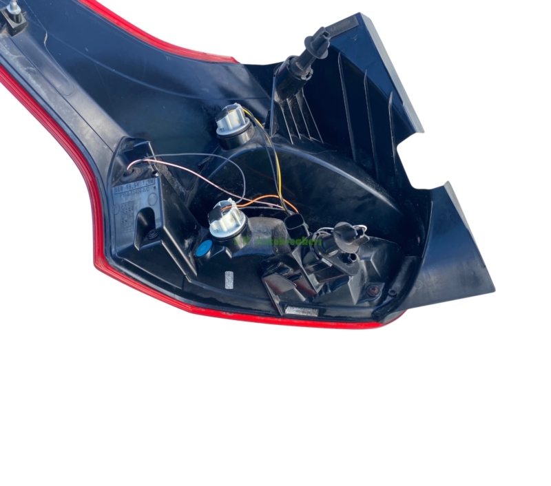 Rear light f1eb-13404-cf focus ford 1906354 right genuine 2016 5 | mk autobreakers ltd Rear Light Febcf Focus Ford Right Genuine