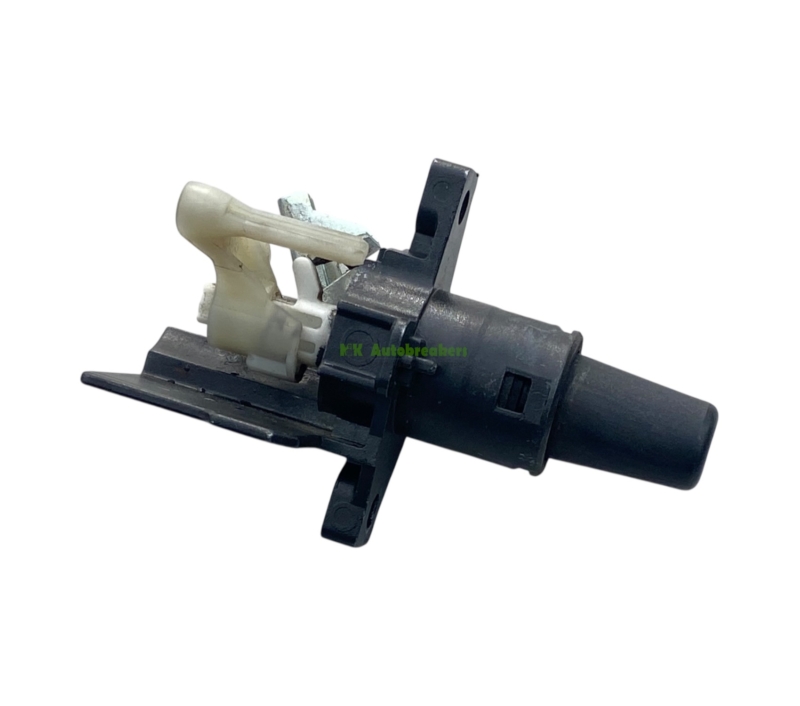 Tailgate release button aygo c1 108 b001045180 genuine 2016 5 | mk autobreakers ltd Tailgate Release Button Aygo C B Genuine