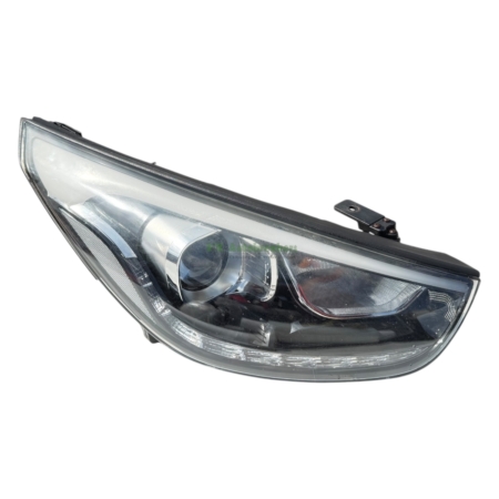 Hyundai IX35 Headlight 921022S670 Right Genuine 2015