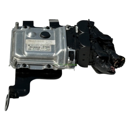 Hyundai I20 Engine Control Unit 39116-03708 Genuine 2017