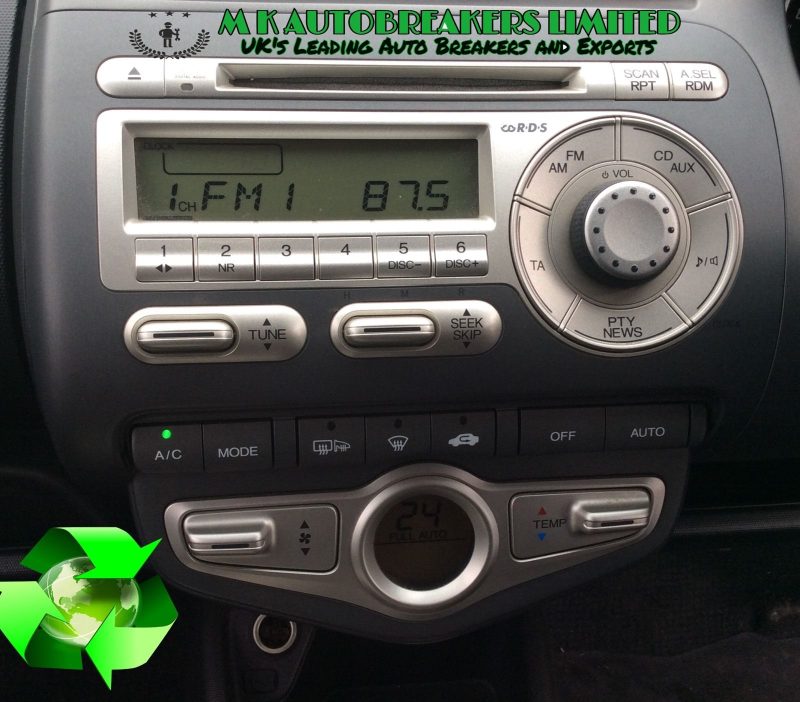 Honda Jazz From 05-08 CD Player With Electronic Climate Control Unit - Image 4