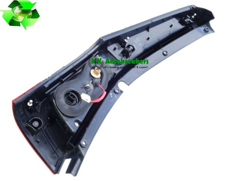 Mitsubishi Grandis From 2004-2011 Rear Right Tail Light - Image 2