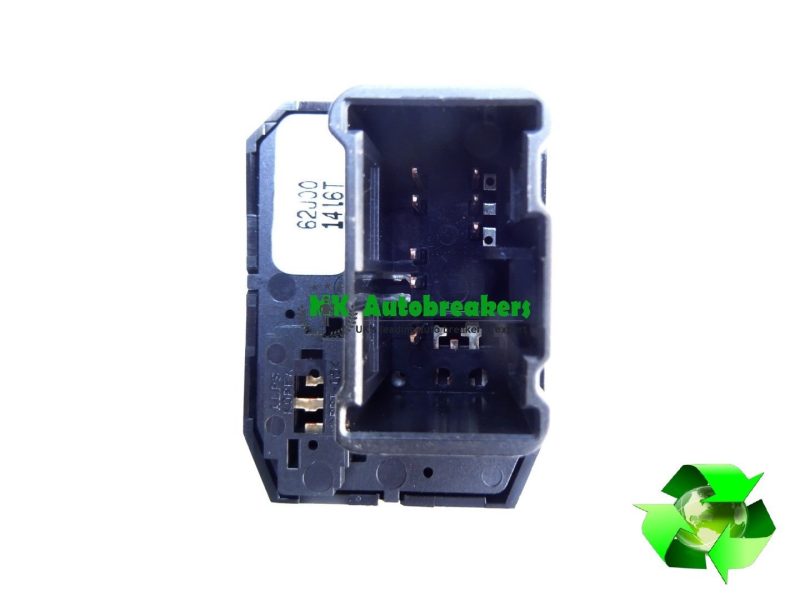 Suzuki-Swift-Model-From-2011-2016-Wing-Mirror-Adjuster-Switch-1