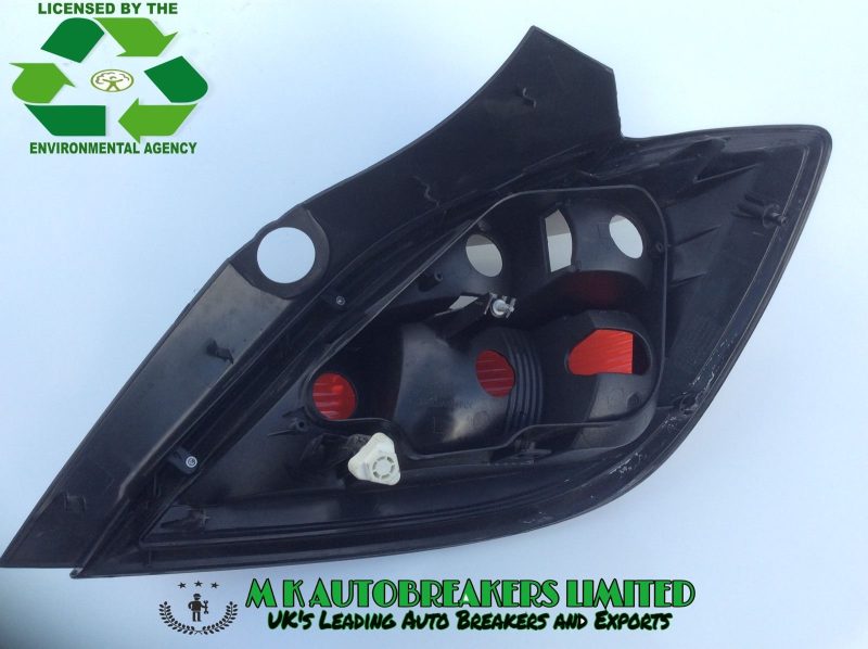 Vauxhall Astra From 2004-2006 Rear Light Passenger Side (Breaking For Parts) - Image 3