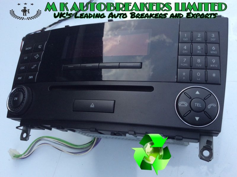 Mercedes C Class W203 04-07 Stereo Radio CD Player (Breaking For Spare Part) - Image 3