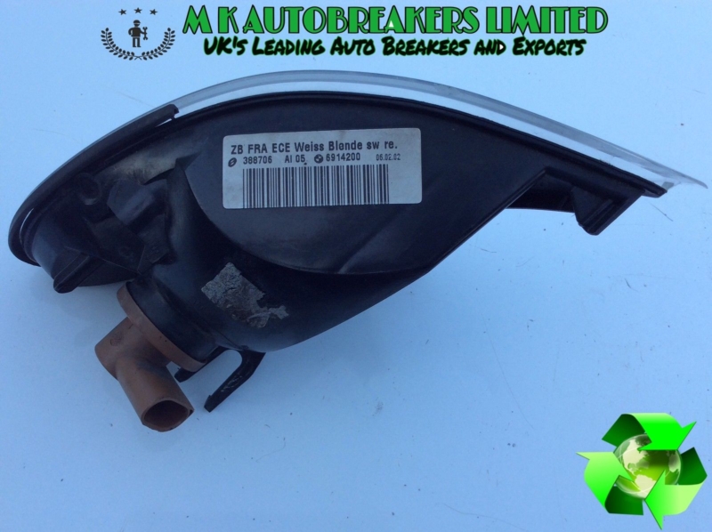 BMW E46 From 01-05 Front Indicator Light driver side (Breaking For Parts) - Image 4