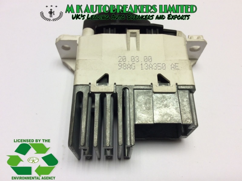 Ford Focus From 00-04 Flashing Hazard Warning Switch Relay (Breaking For Parts) - Image 4