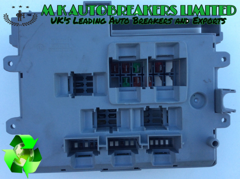 BMW 3 Series E90 E91 From 05-08 Front Fuse Box (Breaking For Spare Parts) - Image 3