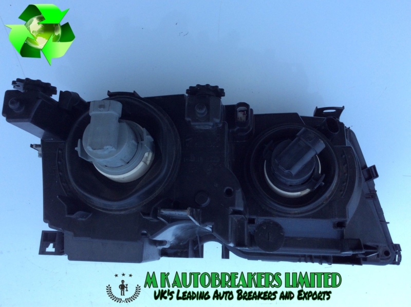 BMW E46 From 01-05 Headlight Passenger side (Breaking For Parts) - Image 3