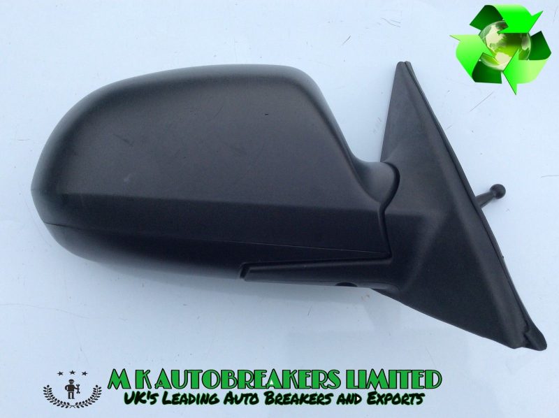 Hyundai Elantra Manual Wing Mirror Driver Side (Breaking For Parts) - Image 3