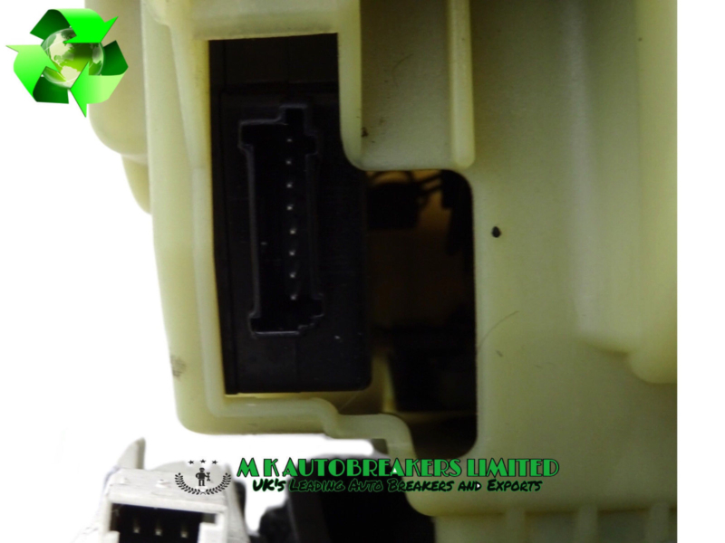 Mercedes C Class W203 Automatic Gear Selector A2032676024 Genuine Part - Image 4