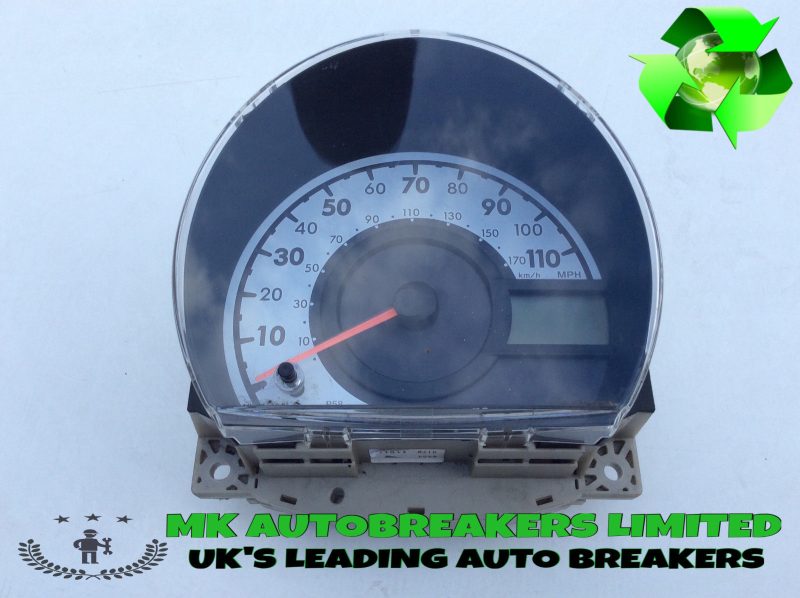 Toyota-Aygo-From-05-13-Speedo-Meter-Instrument-Cluster-Clock-Breaking-For-Part-222782261786-2
