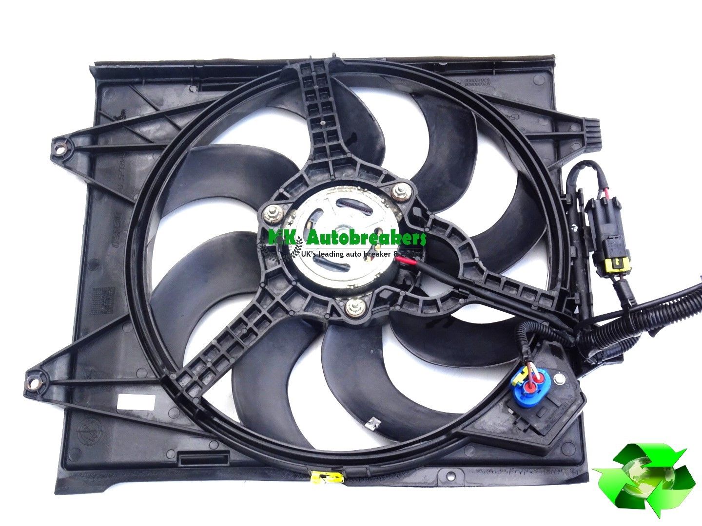 Fiat 500 Engine Cooling Fan and Shroud 51787111 Genuine 2008-2018