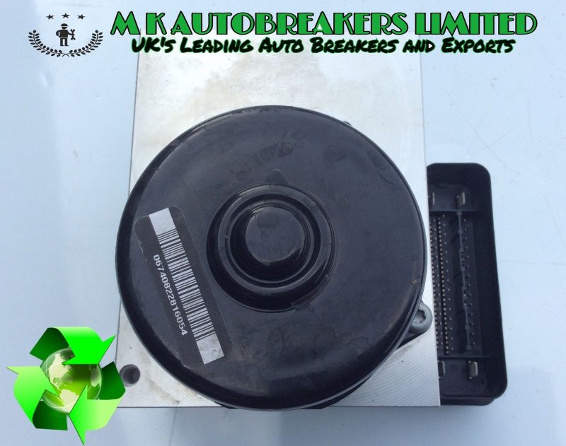 Mercedes C Class W203 ABS Modulator Pump (Breaking For Spare Parts) - Image 5