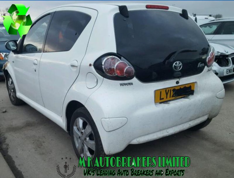Toyota Aygo,Peugeot 107, From 05-13 Door Catch, Lock Rear Driver Side (Breaking - Image 4