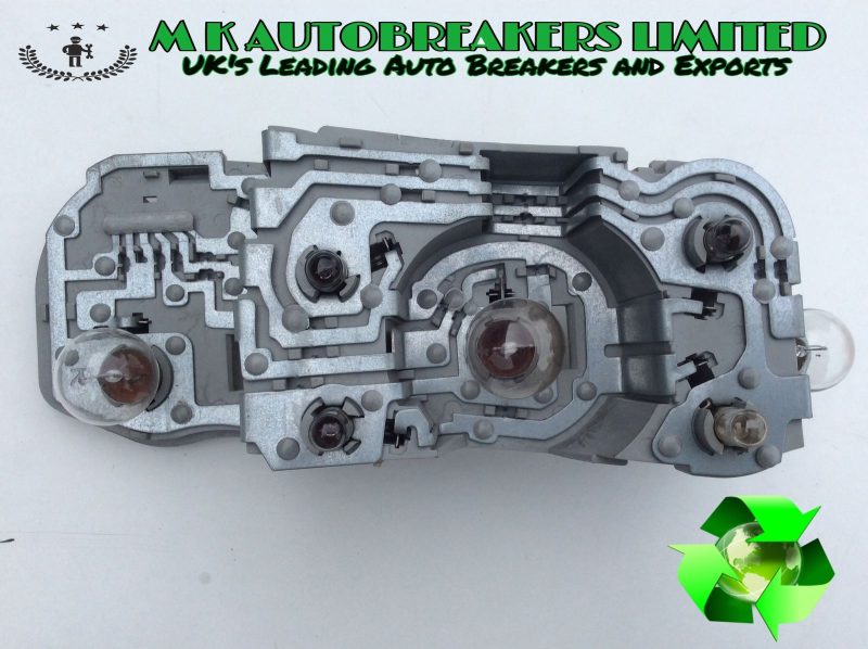 Toyota Corolla Verso From 04-07 Rear Bulb Holde Driver Side (Breaking For Parts)